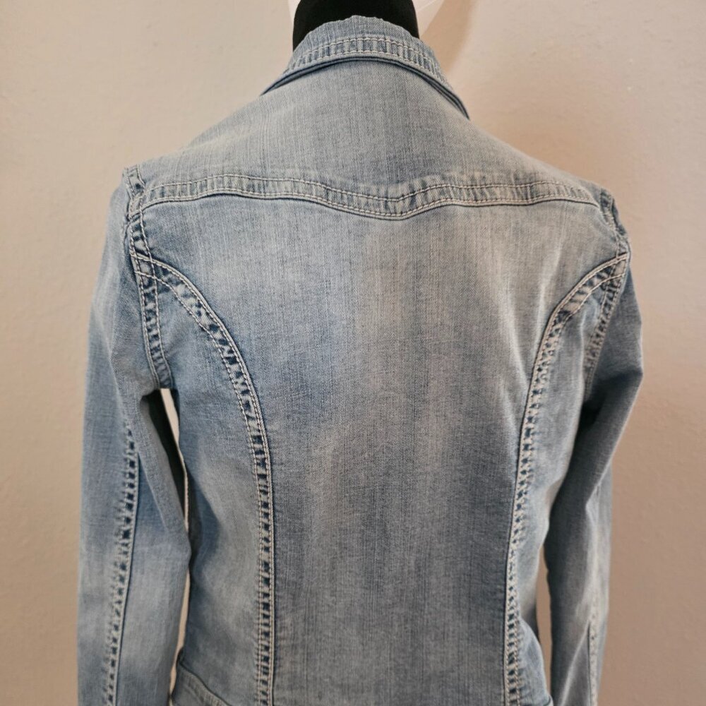 Women's Bootlegger Jeans Jacket, size Medium. - Picture 2 of 8